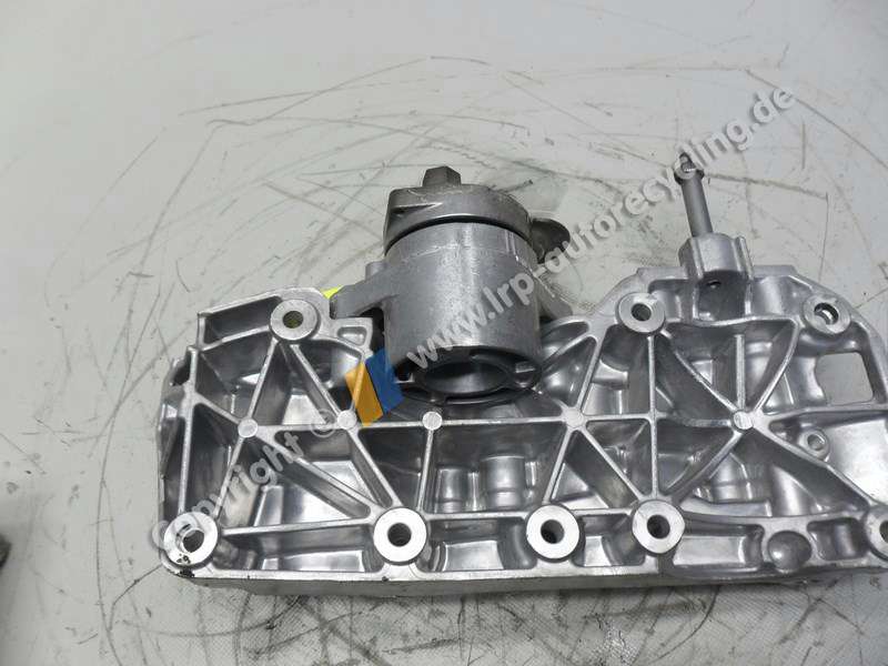 BMW 5-er F10 BJ2013 Lagerbock Halter für Lima Klimakompressor 11168506863